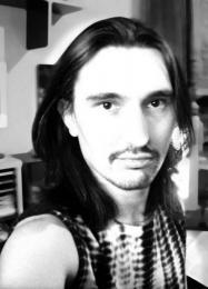 Ludo Lullabi en dédicace. Ludo Lullabi en dédicace.