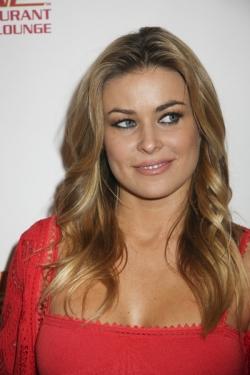 Carmen Electra vient de se fiancer pour la troisième fois ! carmen electra