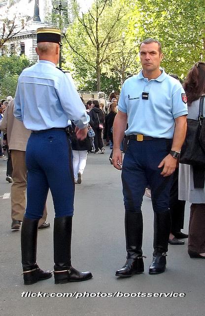 Photo Garde Républicain bootsservice 09 0667 R1