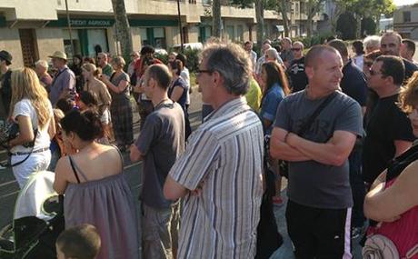 Nous veillons et il faut compter sur nous Environ 80 personnes se sont mobilisées à la hâte pour répondre présent à cet appel citoyen