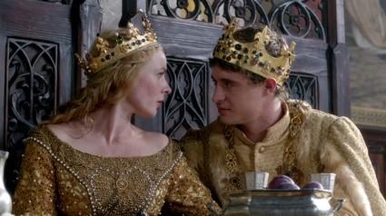 (Pilote UK) The White Queen : la guerre des Deux-Roses du point de vue des femmes thewhitequeenm_zps186583cf.jpg