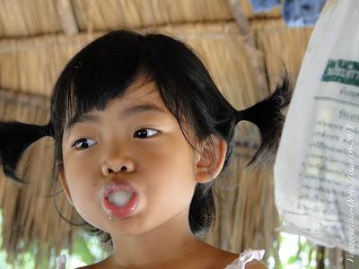 Petite Issan 5ans, épicurienne de naissance : Portrait Petite Issan 5ans, épicurienne de naissance : Portrait