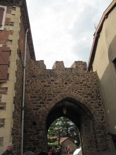 La France - Villerest - Les abeilles Les-abeilles 1320