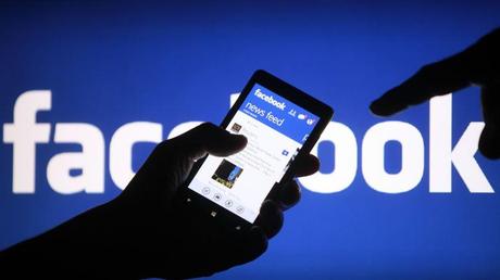 Facebook : Se placer sur les mobiles, à tout prix... fb Facebook : Se placer sur les mobiles, à tout prix...