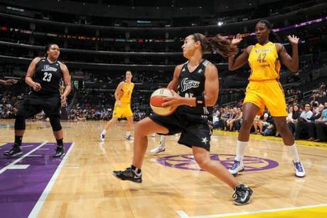 WNBA : Rupture des ligaments croisés pour Becky HAMMON, Seimone AUGUSTUS blessée à la cheville Becky-HAMMON--San-Antonio---Los-Angeles_wnba.jpg
