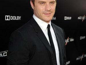 Robert Kazinsky à l'Avant-Première de 'Pacific Rim' Robert Kazinsky à l'Avant-Première de 'Pacific Rim'