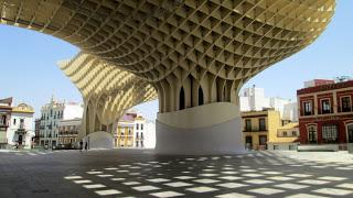 Intrusion (ratée) du modernismo à Séville Intrusion (ratée) du modernismo à Séville