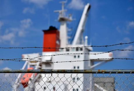 Accès interdit! Accès interdit!