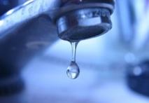 Cinq fois plus de pesticides autorisés dans l’eau du robinet depuis un an ! En toute discrétion