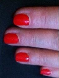 Hip-anema ... Mes ongles en rouge coquelicot ! Hip-anema ... Mes ongles en rouge coquelicot !