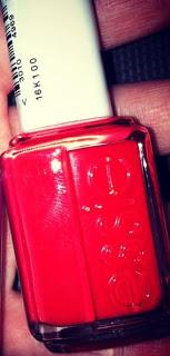 Hip-anema ... Mes ongles en rouge coquelicot ! Hip-anema ... Mes ongles en rouge coquelicot !