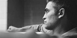 Pleins de Photos De Robert Pattinson Pour Dior
