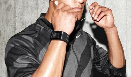 Santé, fitness : l’iWatch ne donnera pas que l’heure 1671898-poster-nike-ashtoneaton-lr-original