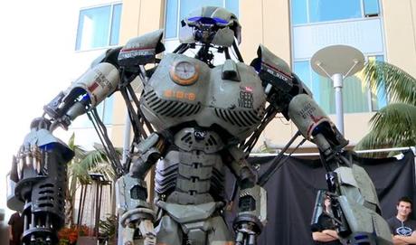 wired-giant-robot-comicon2013-02