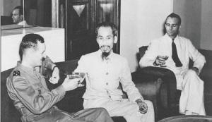 vietnam-accords-sainteny-ho-chi-minhlors-de-l-accord-du-6-mars-1946-de-jean-sainteny-accompagnant-le-general-leclerc-et-ho-chi-minh- L’éphéméride afro-péen du 20 juillet!