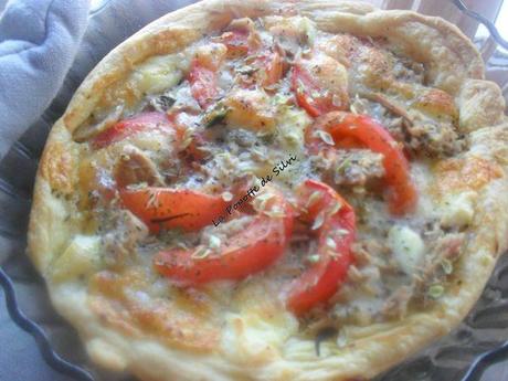 Petits Feuilletés au Thon /Pomme de terre /Mozzarella et aussi une Tarte au Thon /Tomate / Moutarde SAM_2661