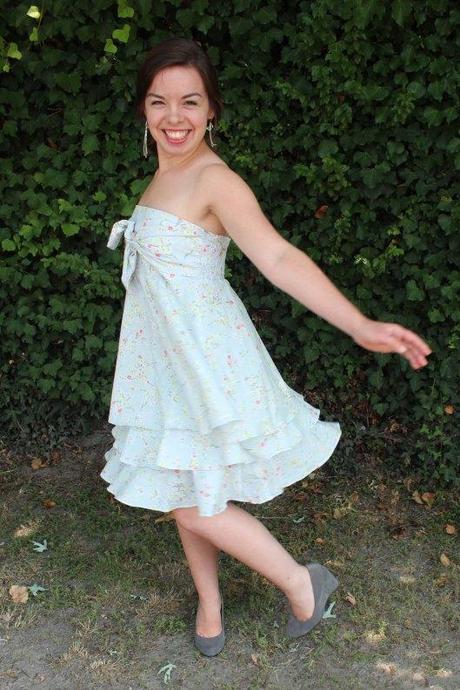 Des fleurs, des papillons, des volants… la robe parfaite ! Robe bustier fleurie burda 122 - mai 2013 - les lubies de louise (13 sur 13)