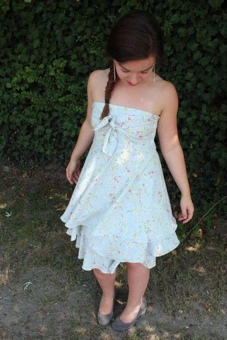 Des fleurs, des papillons, des volants… la robe parfaite ! Robe bustier fleurie burda 122 - mai 2013 - les lubies de louise (9 sur 13)