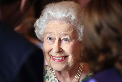 LE NOUVEAU BÉBÉ ROYAL... LE NOUVEAU BÉBÉ ROYAL...