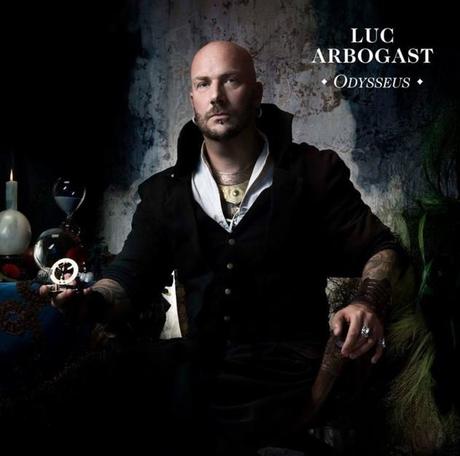 Luc Arbogast ( The Voice ) nous enchante dans son clip « Nausicaa (La Moldau) »