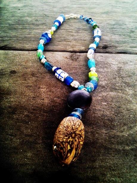 Les bijoux d'Ezile Bay, Ezile Bay jewels Les bijoux d'Ezile Bay, Ezile Bay jewels