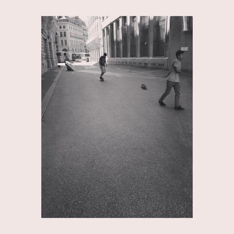photo-30 photo 30 1024x1024 Des skaters