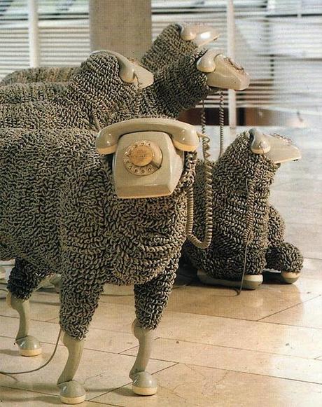 sheeps_vintage_telephones_01