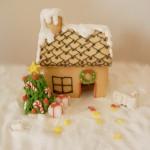 Tuto fimo : Maison en pain d’épice en pâte polymère maisons_pain-depice2