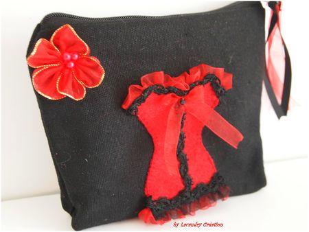 trousse noire corset rouge lacaudry creation
