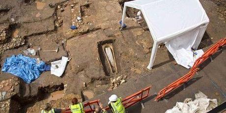 Royaume-Uni : mystérieux double cercueil sur le site où reposait Richard III