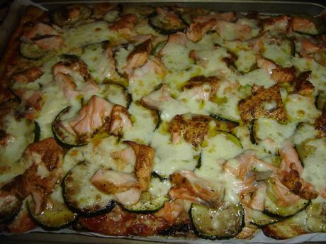 Pizza courgettes, saumon au curry Pizza courgettes, saumon au curry