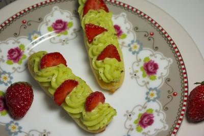 éclairs pistache et fraises