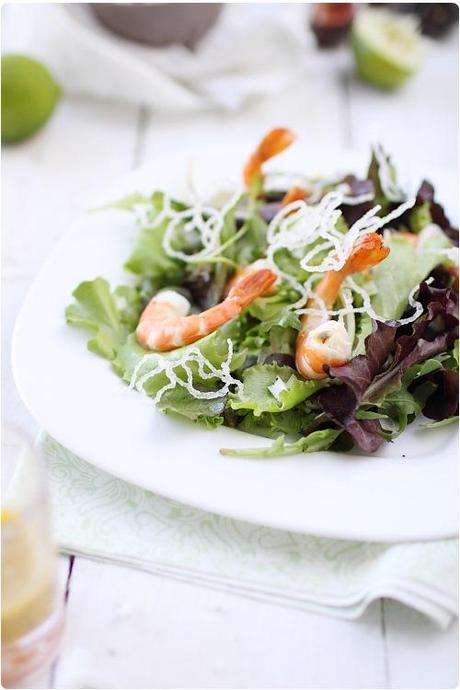 Salade de gambas aux vermicelles de riz croustillants, vinaigrette passion Salade de gambas aux vermicelles de riz croustillants, vinaigrette passion