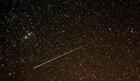 Perséides : l’intensité de la pluie a dépassé les attentes des astronomes 7zvezd_dogd.jpg