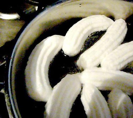 île flottante à la pêche blanc d'oeuf cuit