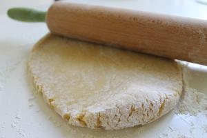 La tarte au citron : un grand classique et beaucoup de fraîcheur ! Tarte au citron (3)