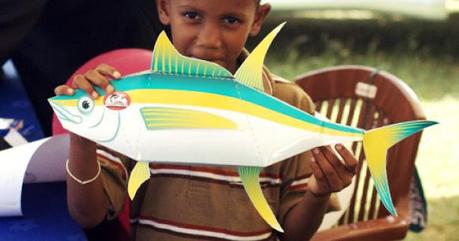 Blog_Paper_Toy_papertoys_Seychelles_Hook_Tougui