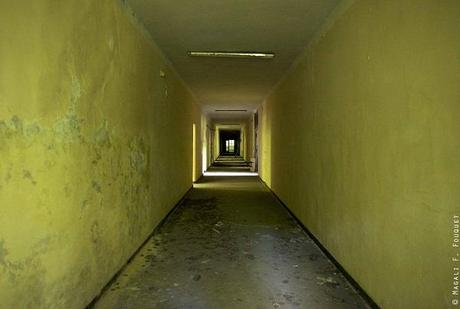 Une journée à la caserne -®couloir jaune