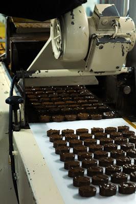 Petit voyage où naissent les chocolats de la maison Chapon et mousse au chocolat voyageur… forcément…