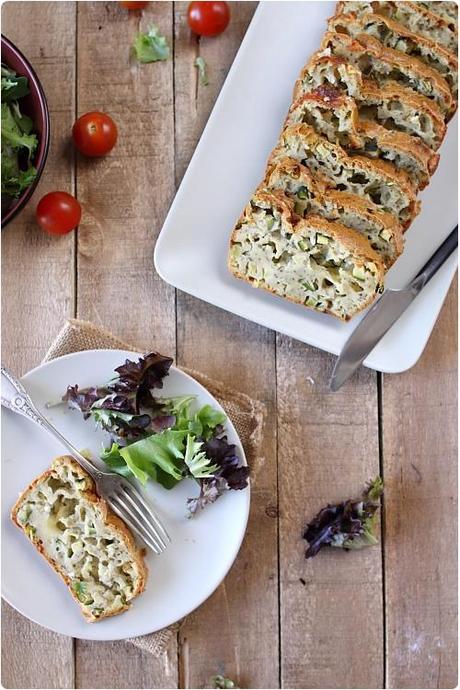 Cake à la courgette, menthe et mozzarella Cake à la courgette, menthe et mozzarella
