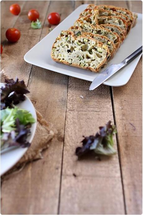 Cake à la courgette, menthe et mozzarella Cake à la courgette, menthe et mozzarella