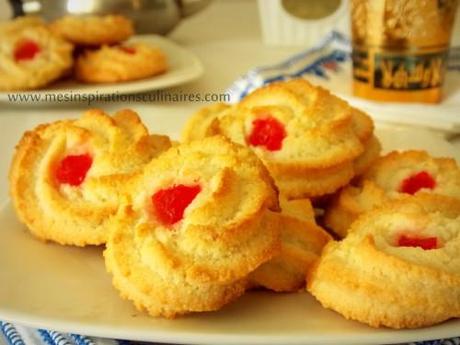 petits fours aux amandes / gateaux secs facile petits-fours-aux-amandes2.jpg