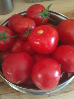 ça sent la rentrée, alors il est temps de préparer l'hiver  : le coulis de tomates