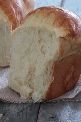 Une super découverte: l' Hokkaido pain japonnais au lait super moelleux , vous le connaissez ?