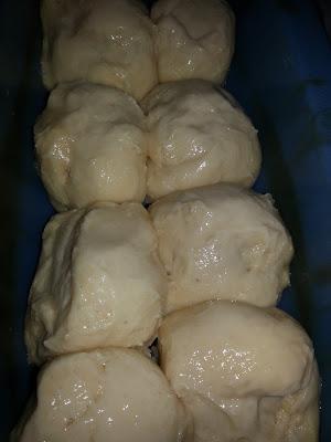 Petite Brioche tendre et savoureuse pour le petit déjeuner comme pour toutes occasions. Petite Brioche tendre et savoureuse pour le petit déjeuner comme pour toutes occasions.