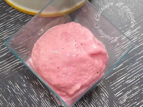 Frozen Yogurt à la fraise DSCF6578