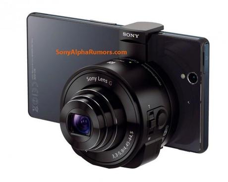Sony QX10 et QX100 : les objectifs pour iOS et Android se dévoilent (MAJ) QX10_with_XperiaZ_1-1200_zps5b5d60f8