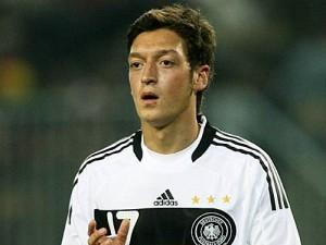 Mercato-PSG : Özil choisit Arsenal plutôt que Paris ozil