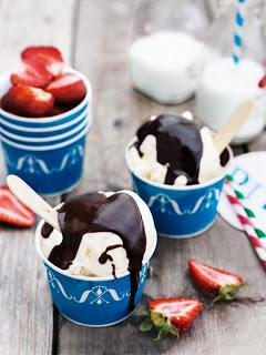 Gâteau au chocolat et la vanille. Gâteau au chocolat et la vanille.