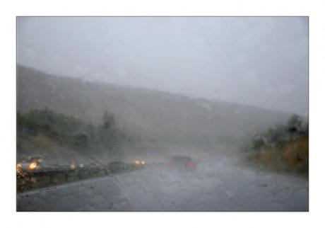 Passager sous la pluie Pluie, autoroute, orage